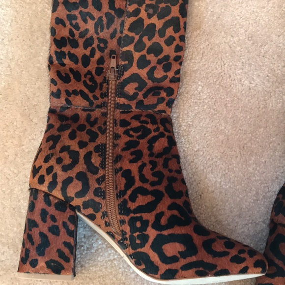 Leather pony hair Leopard print knee high 3in Like